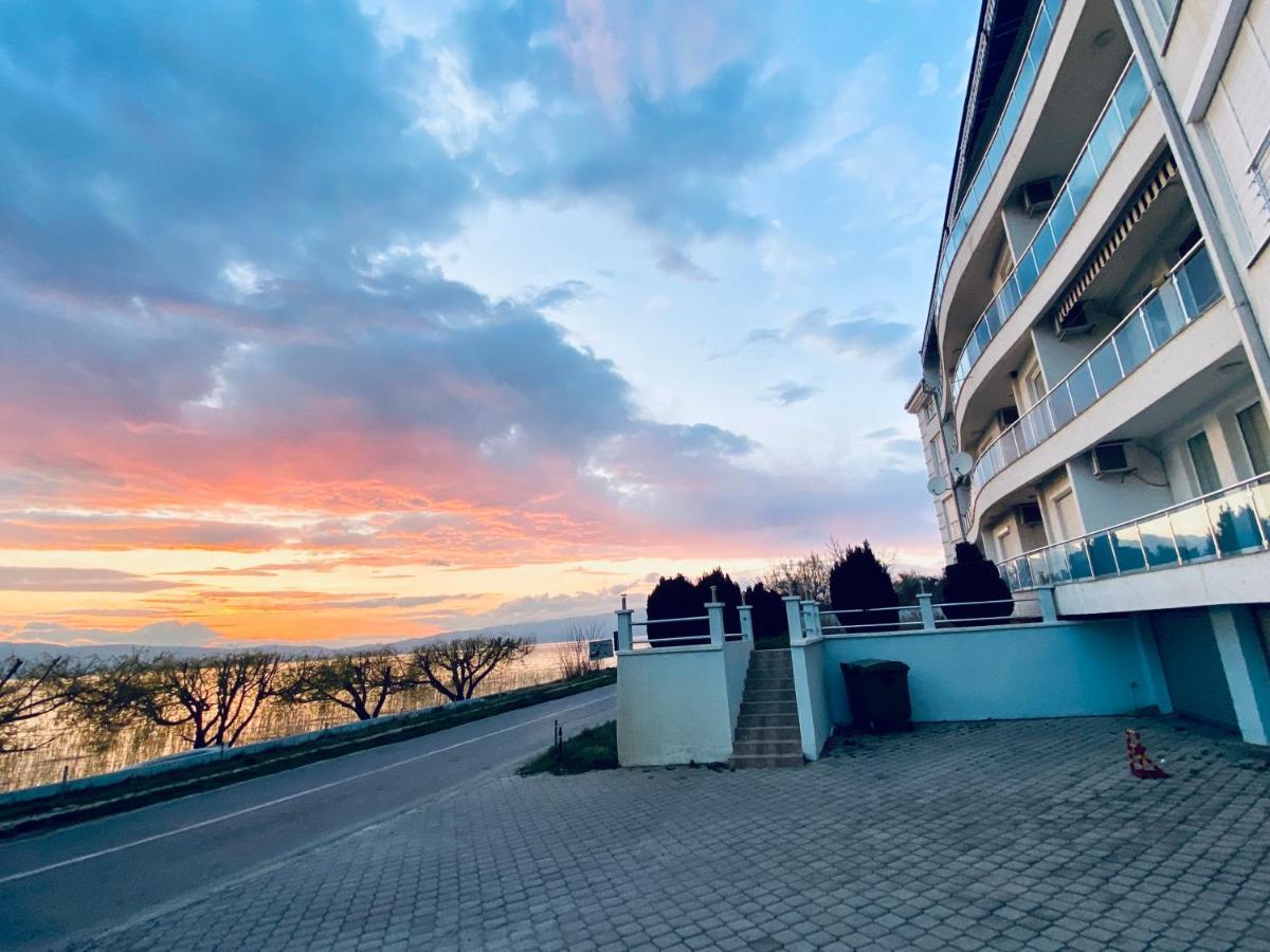 Aqua Blue Lakeview Apartment Ohrid Peštani Dış mekan fotoğraf