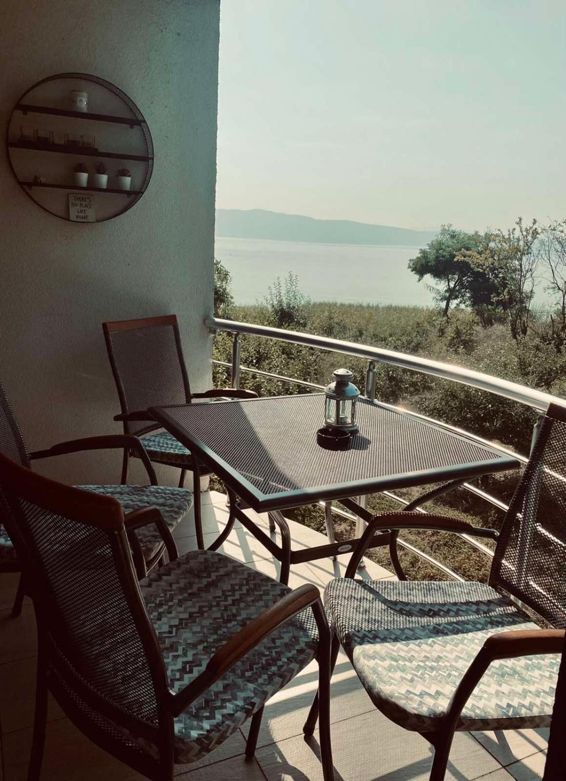 Aqua Blue Lakeview Apartment Ohrid Peštani Dış mekan fotoğraf